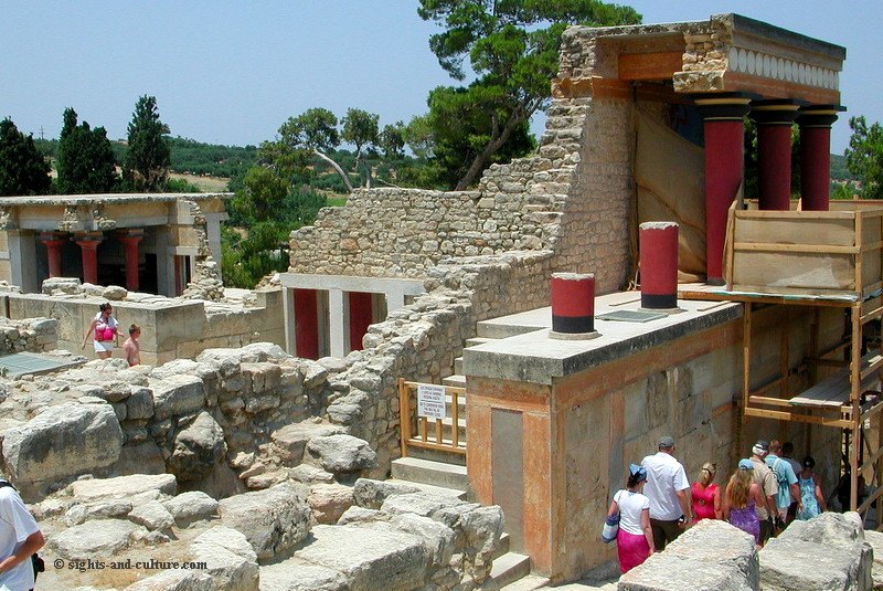 Knossos, palace of king Minos - north bastion (Propylaeon)