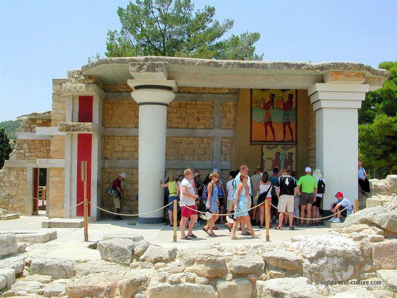 Knossos, palace of king Minos - South Propylaeon