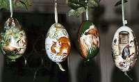 paintings on easter eggs