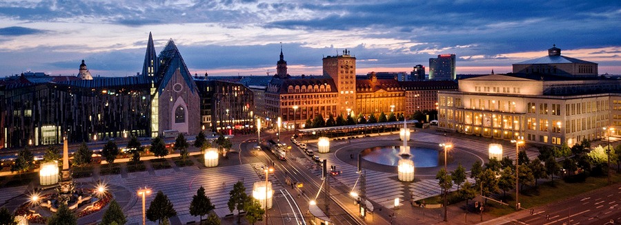 Leipzig Augustusplatz by night