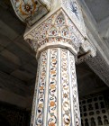 Agra Fort - Musamman Burj, pillar with inlays from semi precious stones