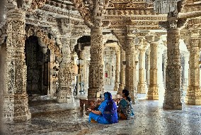 Jain Temple at Ranakpur - Pillared Hall