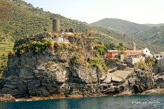 Vernazza castle and harbour