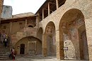 San Gimignano Rathaus, Hof