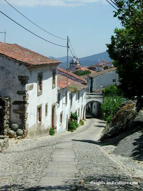 Marvao fortress July 2001