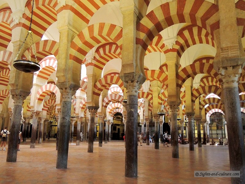 Cordoba Great Mosque, arcaded hypostyle hall