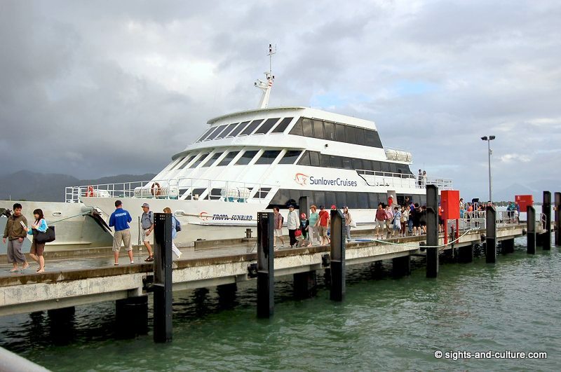 Great Barrier Reef - sunlover cruise ship