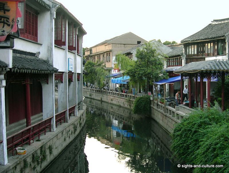 Tongli historic town canal