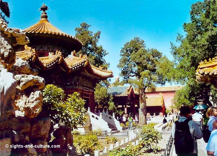 forbidden city - imperial garden