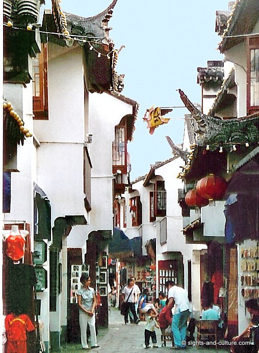 Tongli historic town street