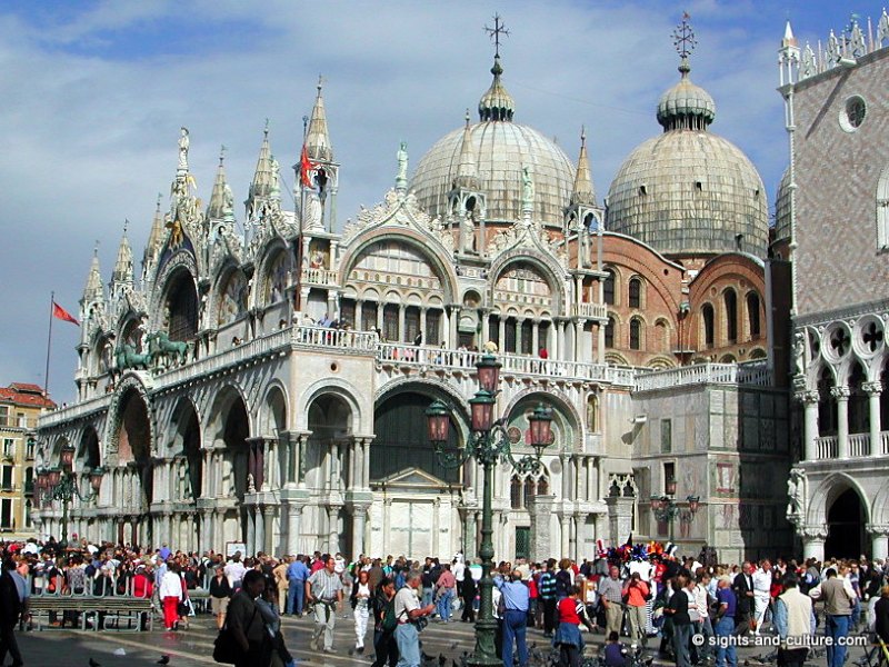 Cathedral - Doge's Palace